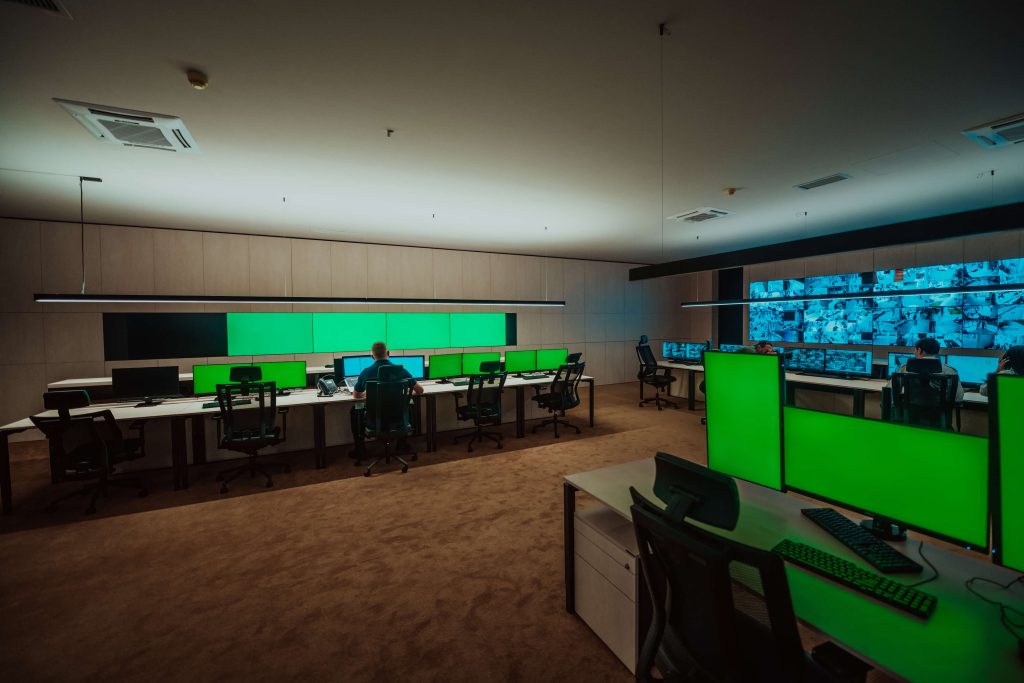Server room and IT lab cleaning Services
